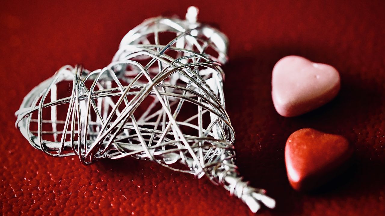 love hearts red