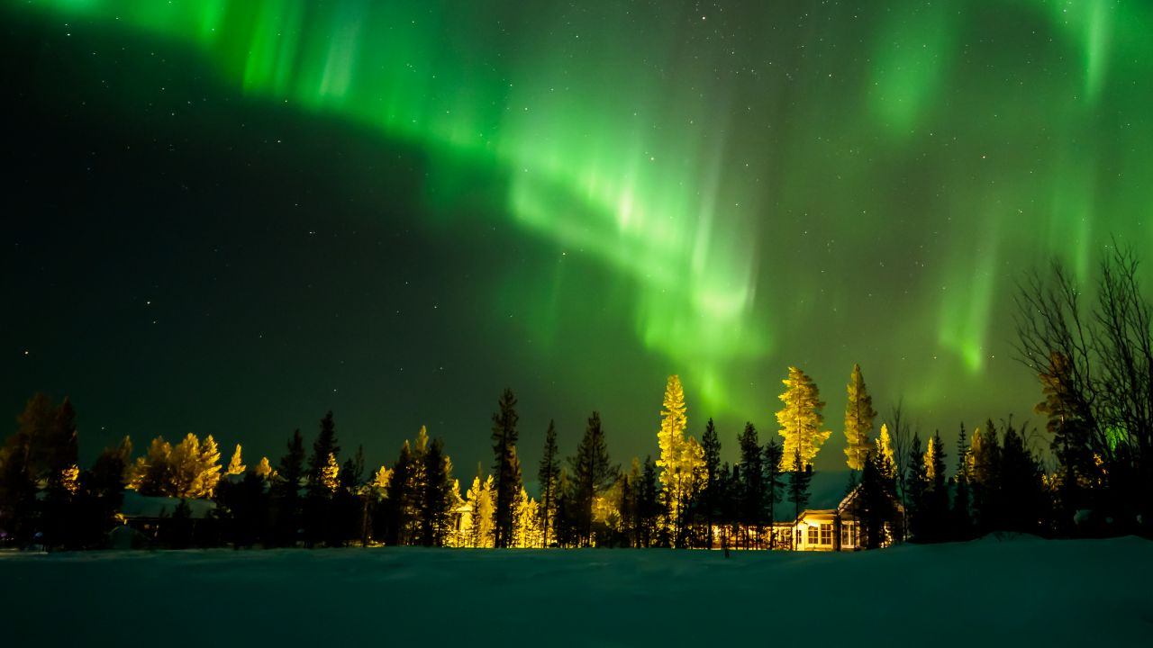 Aurora Borealis Wallpaper 4K, Aurora sky, House, Night