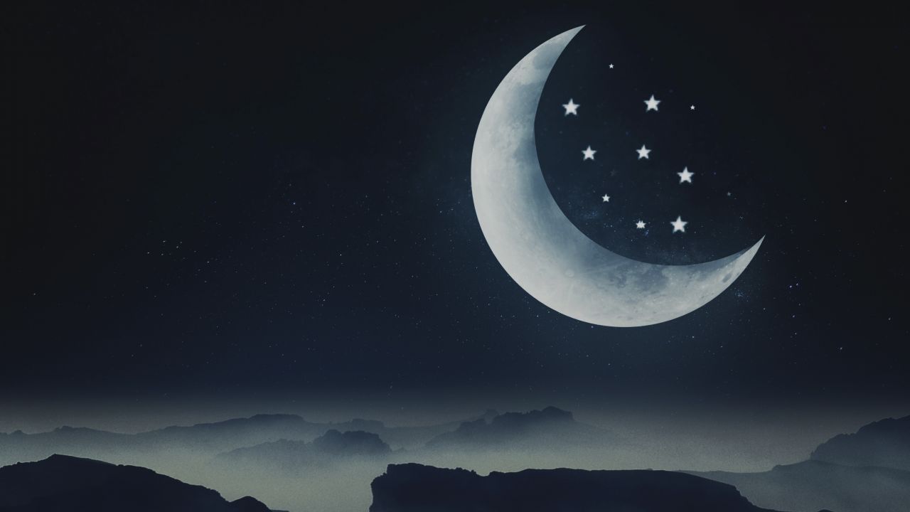 Half moon Wallpaper 4K, Stars, Mountains, Night, Cold