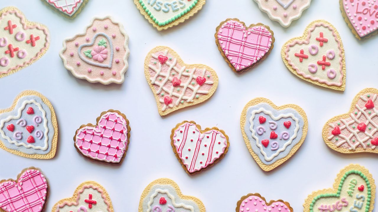 cookies heart shape valentines day romantic pink
