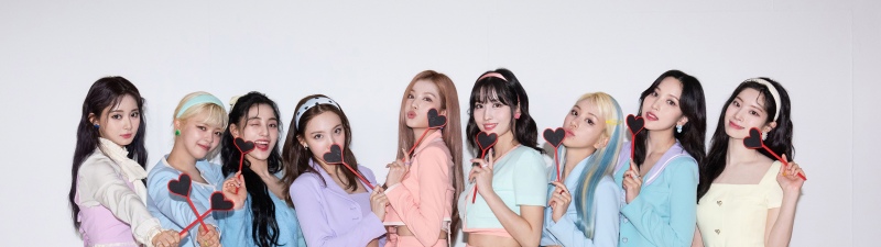 TWICE singers, Nayeon, Jeongyeon, Momo, Sana, Jihyo, Mina, Dahyun, Chaeyoung, Tzuyu