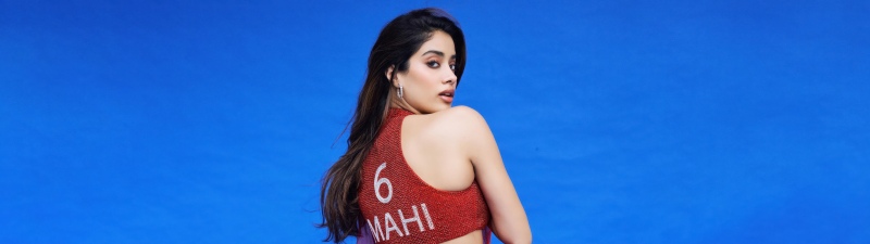 Janhvi Kapoor, Red saree, 5K