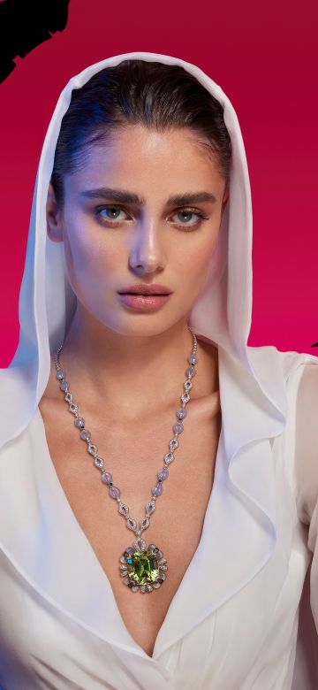 Taylor Hill, Model, Portrait, 2023, 5K