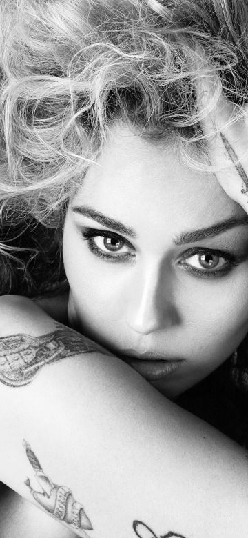 Miley Cyrus, Monochrome, Vogue, Photoshoot, 2023, Black and White