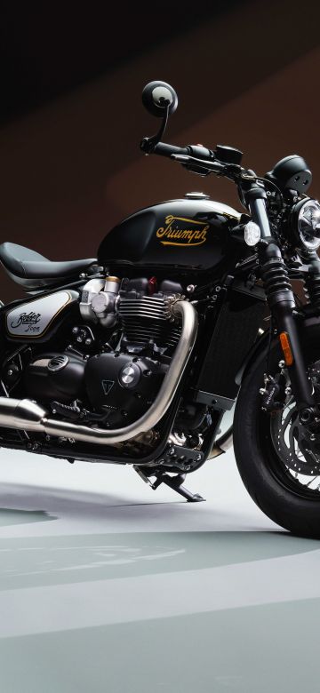 Triumph Bonneville Bobber TFC, 2025, 8K, 5K