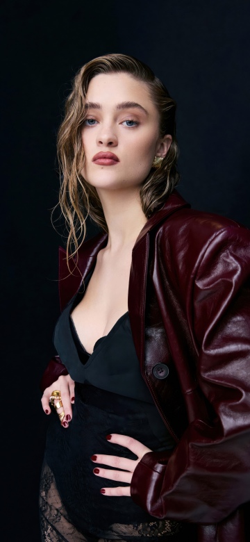 Lizzy Greene, Dark background, American actress, 5K