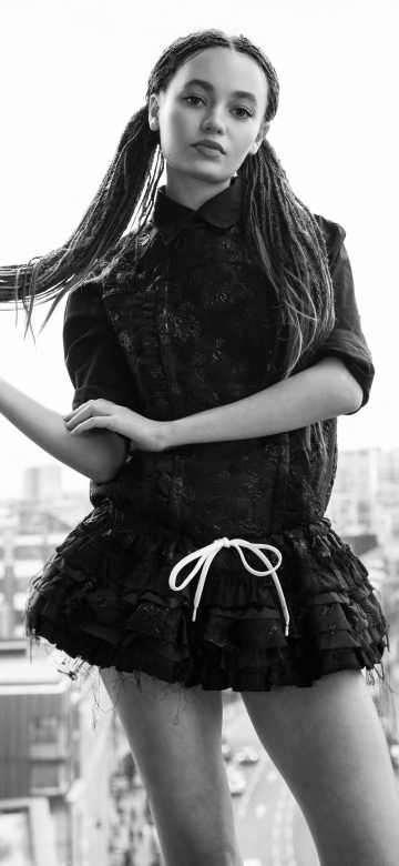 Nico Parker, Black and White, Fashion, Dreadlocks, British actress