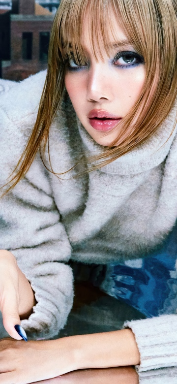 Lisa, Turtleneck