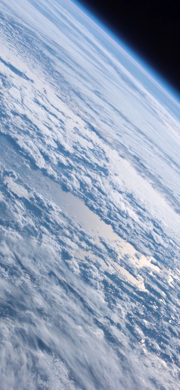 OS X Mountain Lion, Planet Earth
