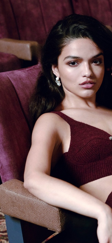 Rachel Zegler, Glamour Magazine