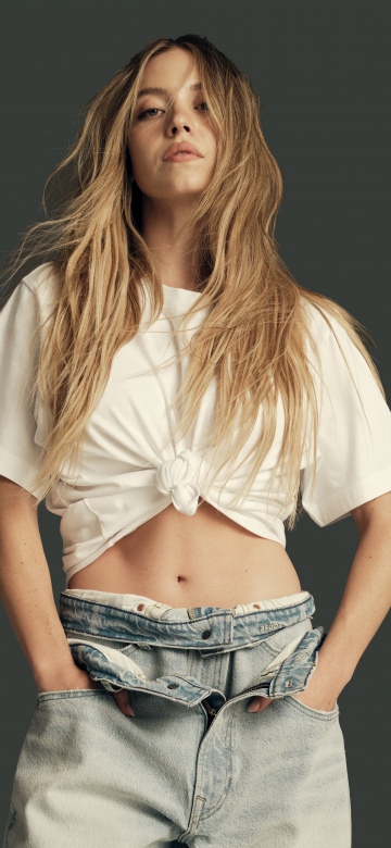Sydney Sweeney, Blonde
