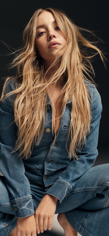 Sydney Sweeney, American Eagle jeans