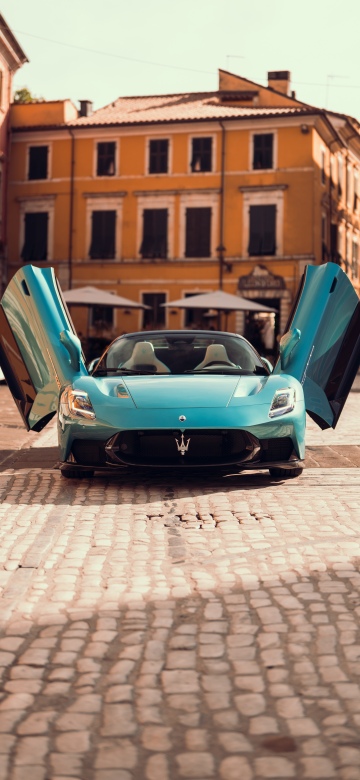 Maserati MCPURA Cielo, Vertical