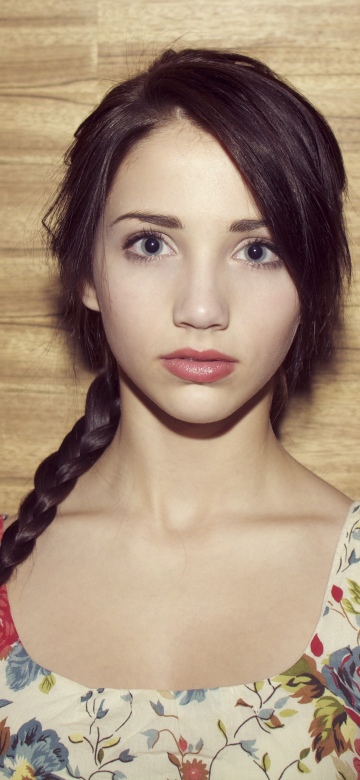 Emily Rudd, 5K