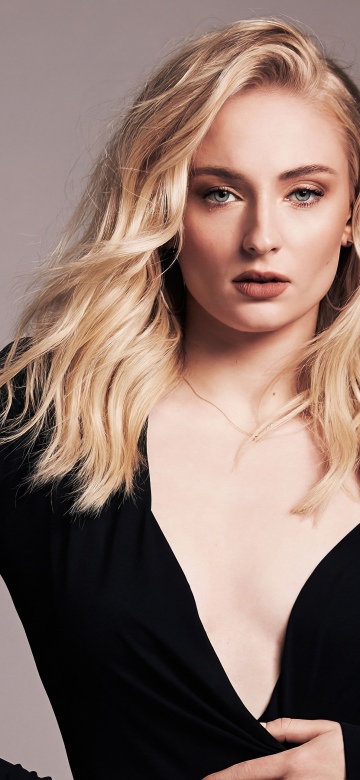Sophie Turner, Gorgeous