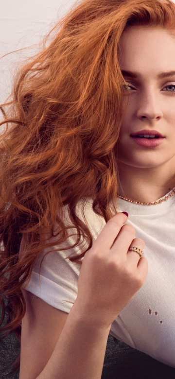 Sophie Turner, Magazine cover