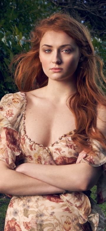 Sophie Turner, Outdoor