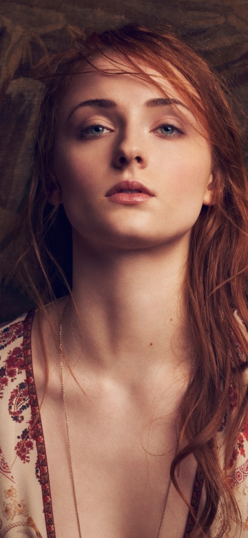 Sophie Turner, Red hair