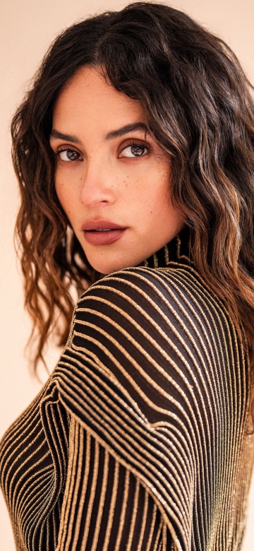 Adria Arjona