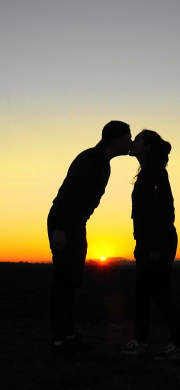 Kissing couple, Silhouette, Romantic, Evening sky, Sunset Orange, Clear sky, Horizon, Together, Lovers, 5K