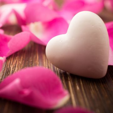 Love heart, White heart, Rose Petals, Wooden background, Closeup, Bokeh, Aesthetic