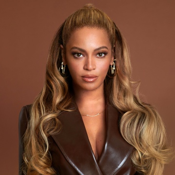 Beyonce, 8K, Brown background, American singer, 5K