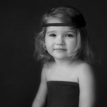 Cute Girl, Portrait, Monochrome, Dark background, Hairband, Black and White