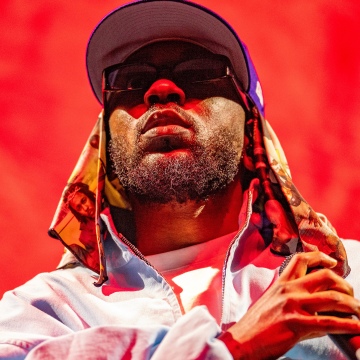 Kendrick Lamar, Live concert, Red background