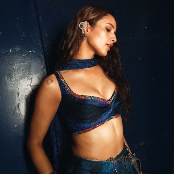 Tripti Dimri, Glamorous, Indian actress, Dark blue, Navy blue background, 5K