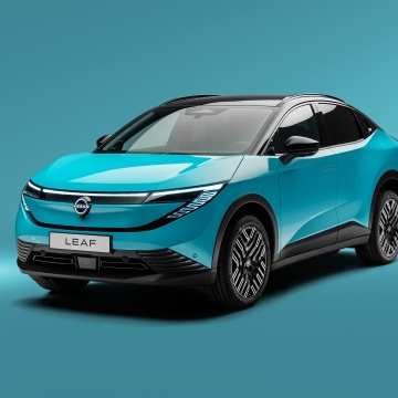 Nissan Leaf, 2025, Electric cars, Crossover SUV, Turquoise background