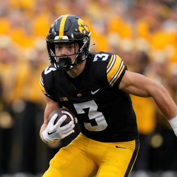 Cooper DeJean, College football, American football player, 5K, Iowa Hawkeyes