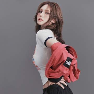 Jeon Somi, Grey background, 5K, K-Pop singers