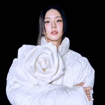 Jisoo, White Dress, Blackpink, 8K, 5K, Black background