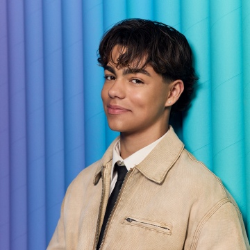 Malachi Barton, 5K, Portrait, Smiling, Gradient stripes, Purple and blue, Vibrant, American actor