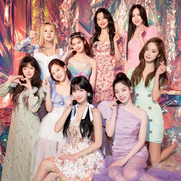 TWICE, Nayeon, Jeongyeon, Momo, Sana, Jihyo, Mina, Dahyun, Chaeyoung, Tzuyu