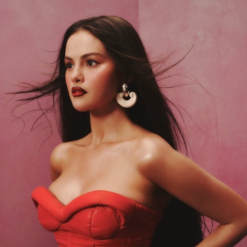Selena Gomez, Allure, 2025, Red dress, 5K