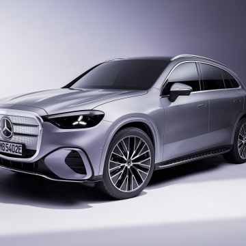 Mercedes-Benz GLC 400, AMG line, 2025, 5K, Electric SUV