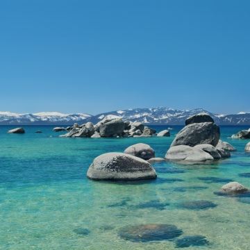 macOS Tahoe Beach Day, 5K wallpaper