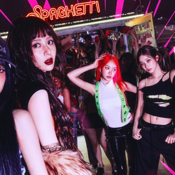Le Sserafim Spaghetti, 5K, Girl group, Sakura Miyawaki, Kim Chaewon, Huh Yunjin, Hong Eunchae, Kazuha, K-Pop singers, K-pop group