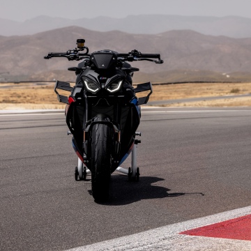 BMW M 1000 R, 2026, 5K, Asphalt