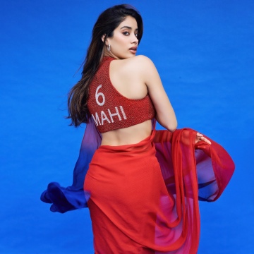 Janhvi Kapoor, Red saree, 5K