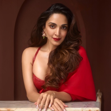Kiara Advani, Red dress, Saree, Red lips, Indian actress, 8K, 5K