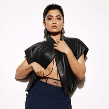 Rashmika Mandanna, White background, Indian actress, 5K