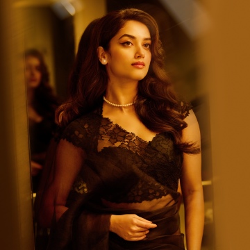 Bhagyashri Borse, Indian fashion, Black saree, 5K, 8K, Indian actress