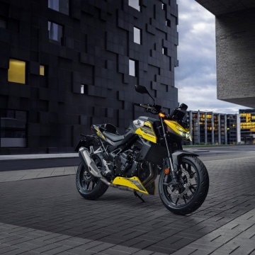 Honda CB750 Hornet, Outdoor, 2026, Modern
