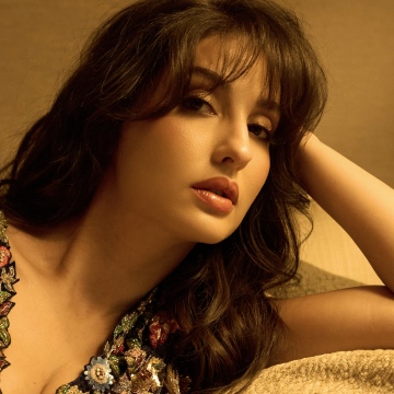 Nora Fatehi, Warm, Indian actress, 5K