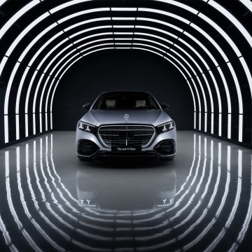 Mercedes-Benz S 580 e 4MATIC, 2026, 5K, Dark background, LED lighting
