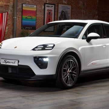 Porsche Macan 4 Spirit, 2026, 5K, White cars