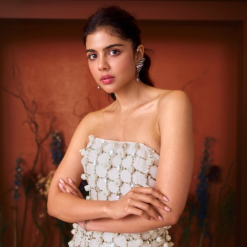 Kalyani Priyadarshan, 8K, Indian actress, 5K, Portrait