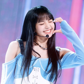 Lisa, Singing, Live concert, Smiling, 5K